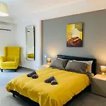 Appartement Sliema Seaview Apartment- Valletta Views - APT 8, 49 Tigne Point Mansions *