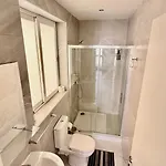Seaview Apartment- Valletta Views - 8, 49 Tigne Point Mansions *