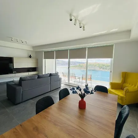 Apartmán Seaview Apartment- Valletta Views - 8, 49 Tigne Point Mansions Sliema