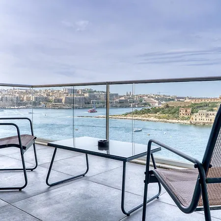 Seaview Apartment, 49 Tigne Mansions 8 アパート *