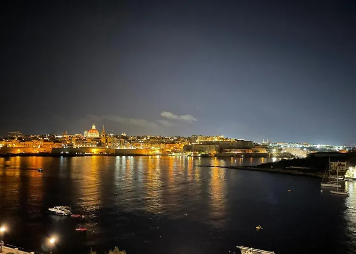 Apartament Seaview Apartment- Valletta Views - 8, 49 Tigne Point Mansions