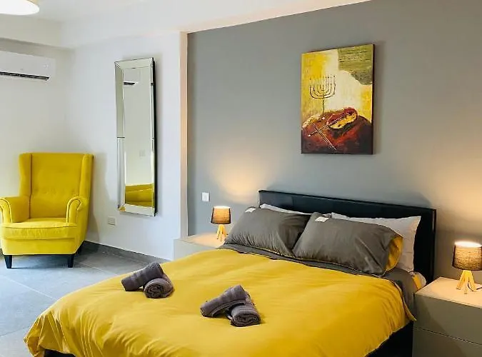 Apartament Seaview Apartment- Valletta Views - 8, 49 Tigne Point Mansions *